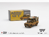 MINI GT LAND ROVER DEFENDER 110 1989 CAMEL TROPHY DIRTY VERSION