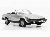 TRIUMPH TR7 DHC 1980 SILVER METALLIC 1-18 SCALE CML070-1